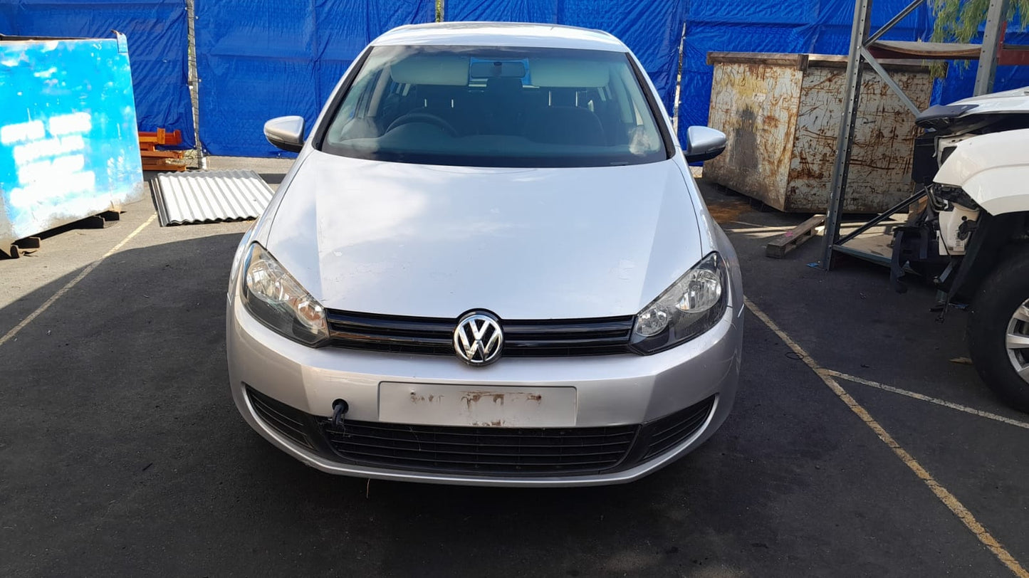 2011 VOLKSWAGEN GOLF LEFT FRONT DOOR LOCK, GEN 6, HATCH/CABRIO, P/N 5K2837015, 10/08-01/16 5K2837015B DOOR BOOT GATE LOCK