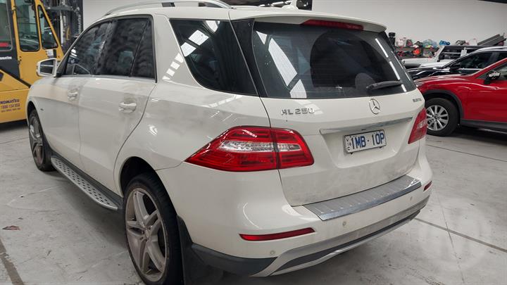 Wrecking 2012 MERCEDES M CLASS for Used Parts MB1547