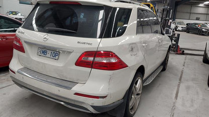 2012 MERCEDES M CLASS W166, ML250, BUMPER BAR, NON H/LAMP WASHER TYPE, 03/12-01/16 A1668851225 FRONT BUMPER