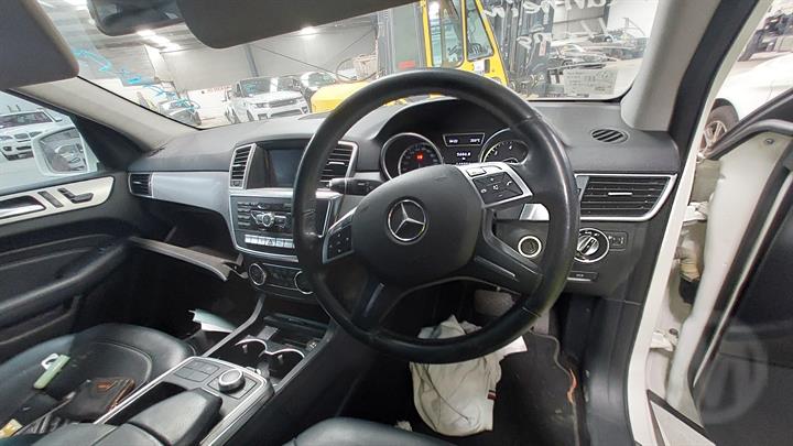 Wrecking 2012 MERCEDES M CLASS for Used Parts MB1547