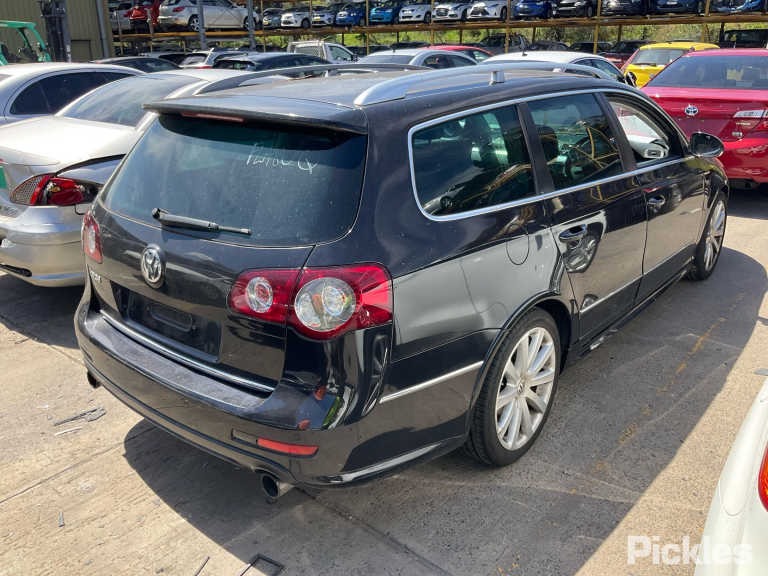 2010 VOLKSWAGEN PASSAT 3C/MK6 B6, SEDAN/WAGON, W/ PARK SENSOR, NON H/LAMP WASHER TYPE, 03/06-09/10 3C0807217AH FRONT BUMPER