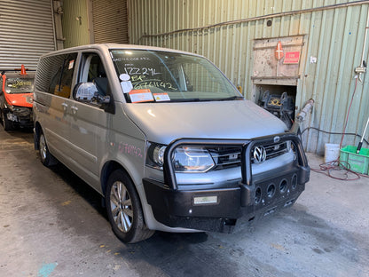 2015 VOLKSWAGEN TRANSPORTER T6, SLIDING DOOR POWER LATCHING MOTOR, LH SIDE, 07/15-  DOOR HINGE RUNNER