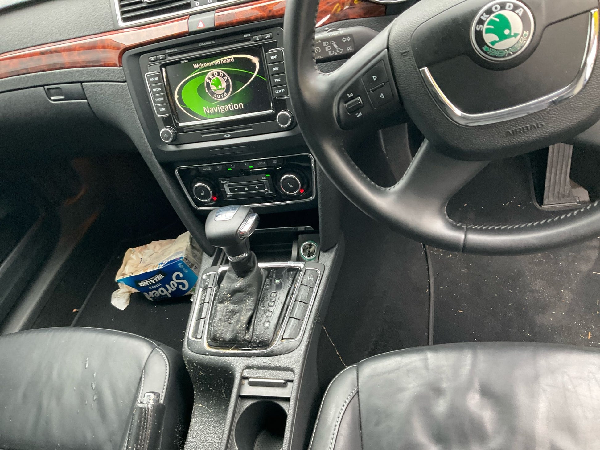 Wrecking 2013 SKODA SUPERB for Used Parts SK1567