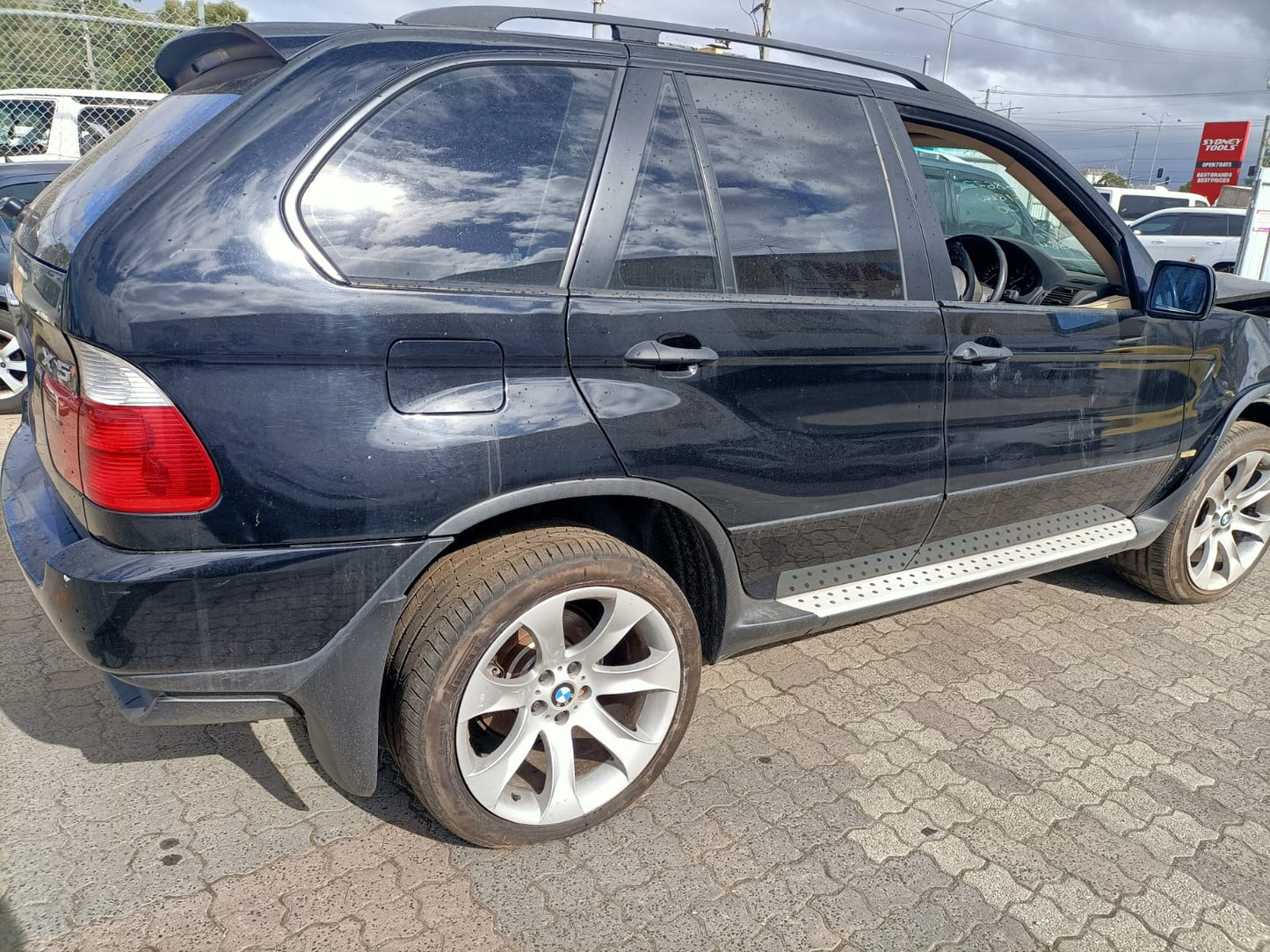 2005 BMW X5 LEFT REAR DOOR LOCK, POWER, E53, 11/00-08/06 51228402601 DOOR BOOT GATE LOCK
