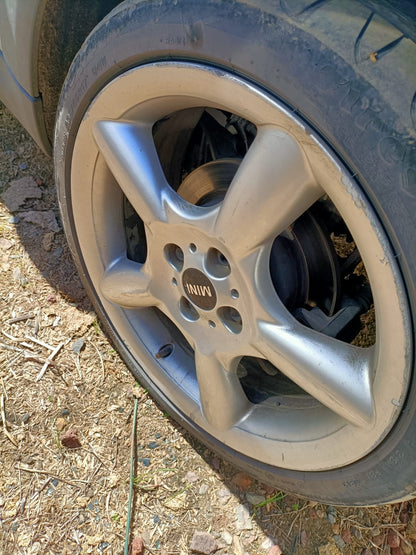 2009 MINI COOPER R55/R56/R57, 03/07-05/15 41352754726 RIGHT GUARD