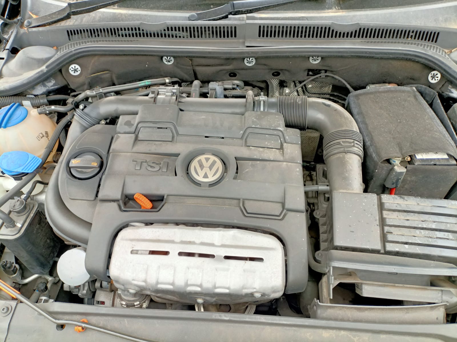 2013 VOLKSWAGEN JETTA 1B, W/ PARK SENSORS TYPE, 02/11-10/14 5C6807417 REAR BUMPER