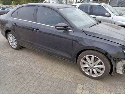 2013 VOLKSWAGEN JETTA 1B, W/ PARK SENSORS TYPE, 02/11-10/14 5C6807417 REAR BUMPER