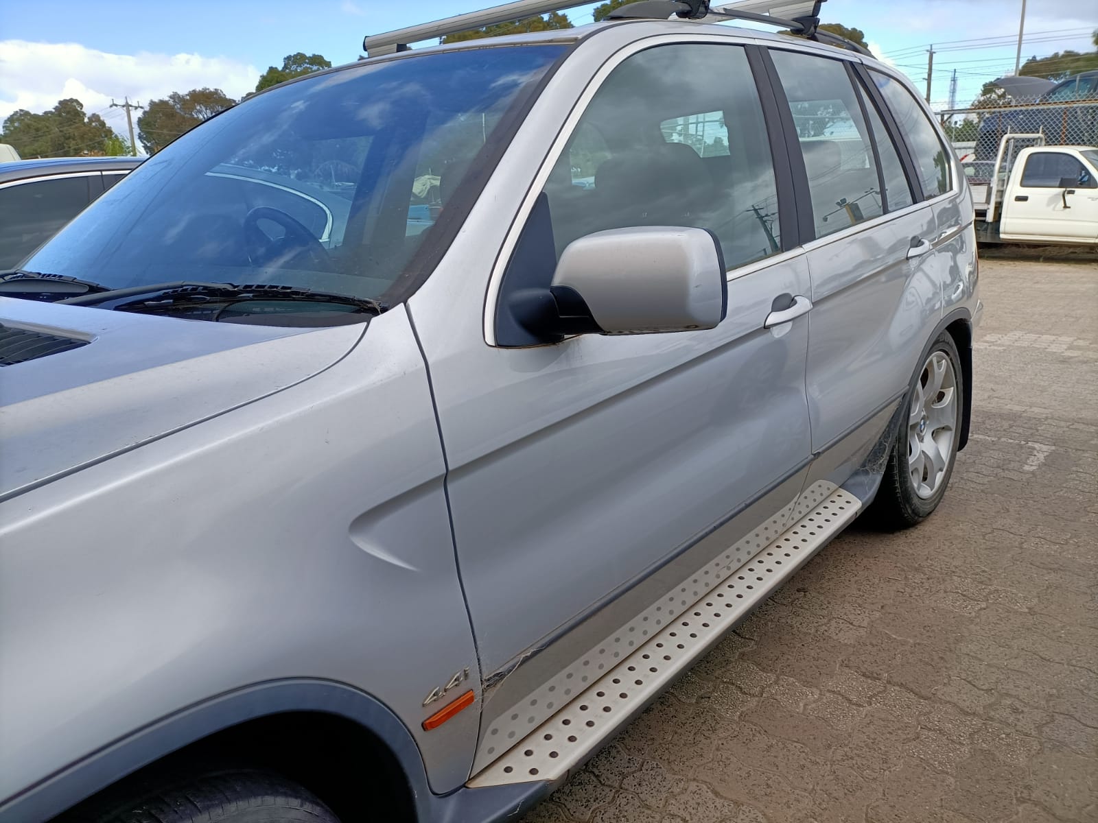 2002 BMW X5 HEAD UNIT, 6 DISC CD STACKER (IN BOOT), E53, 11/00-08/06  RADIO CD DVD SAT TV