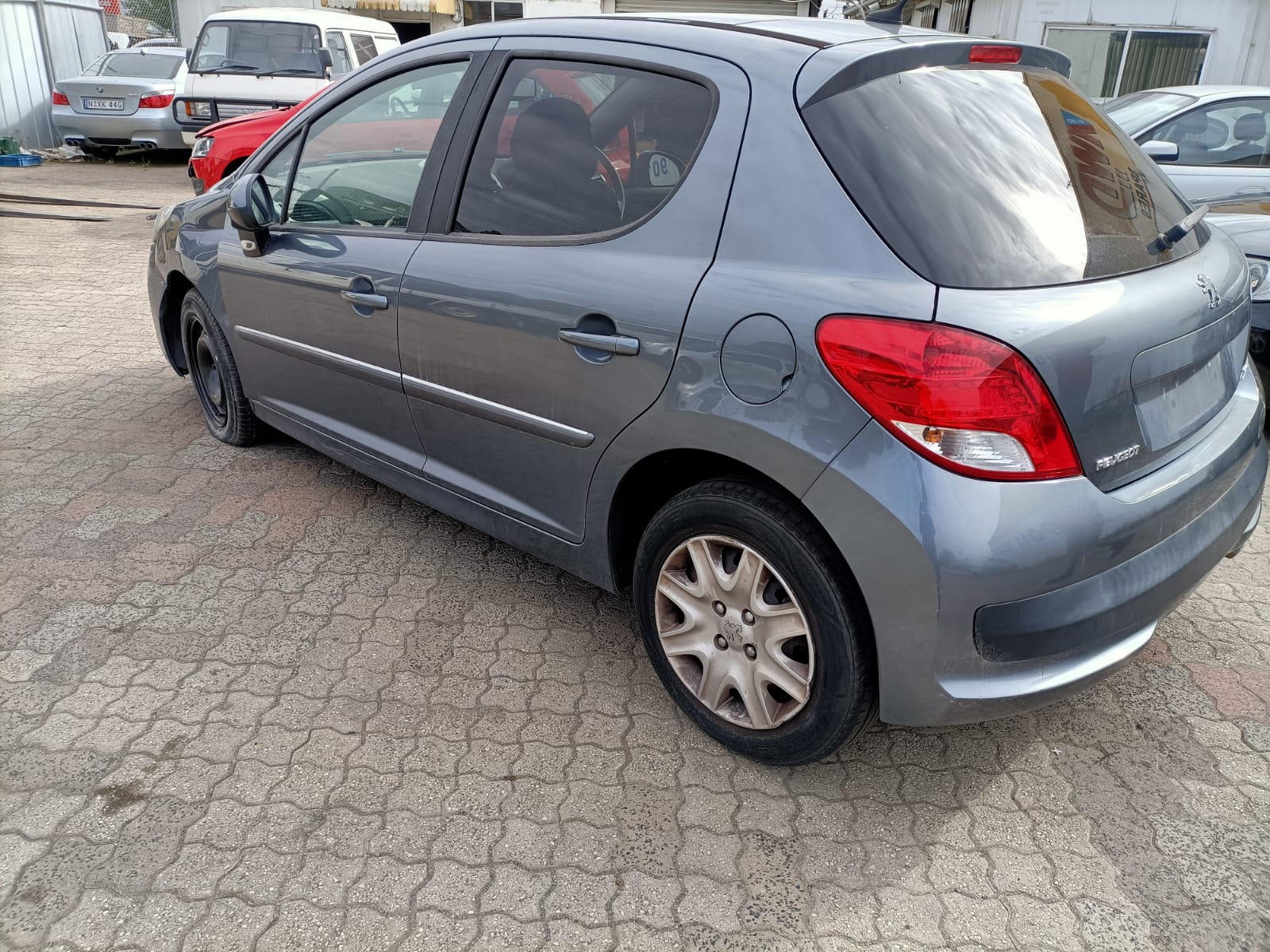 2010 PEUGEOT 207 A7, HATCH/WAGON, XR/XT, MANUAL FOLD, 03/07-12/12 8149ZH RIGHT DOOR MIRROR