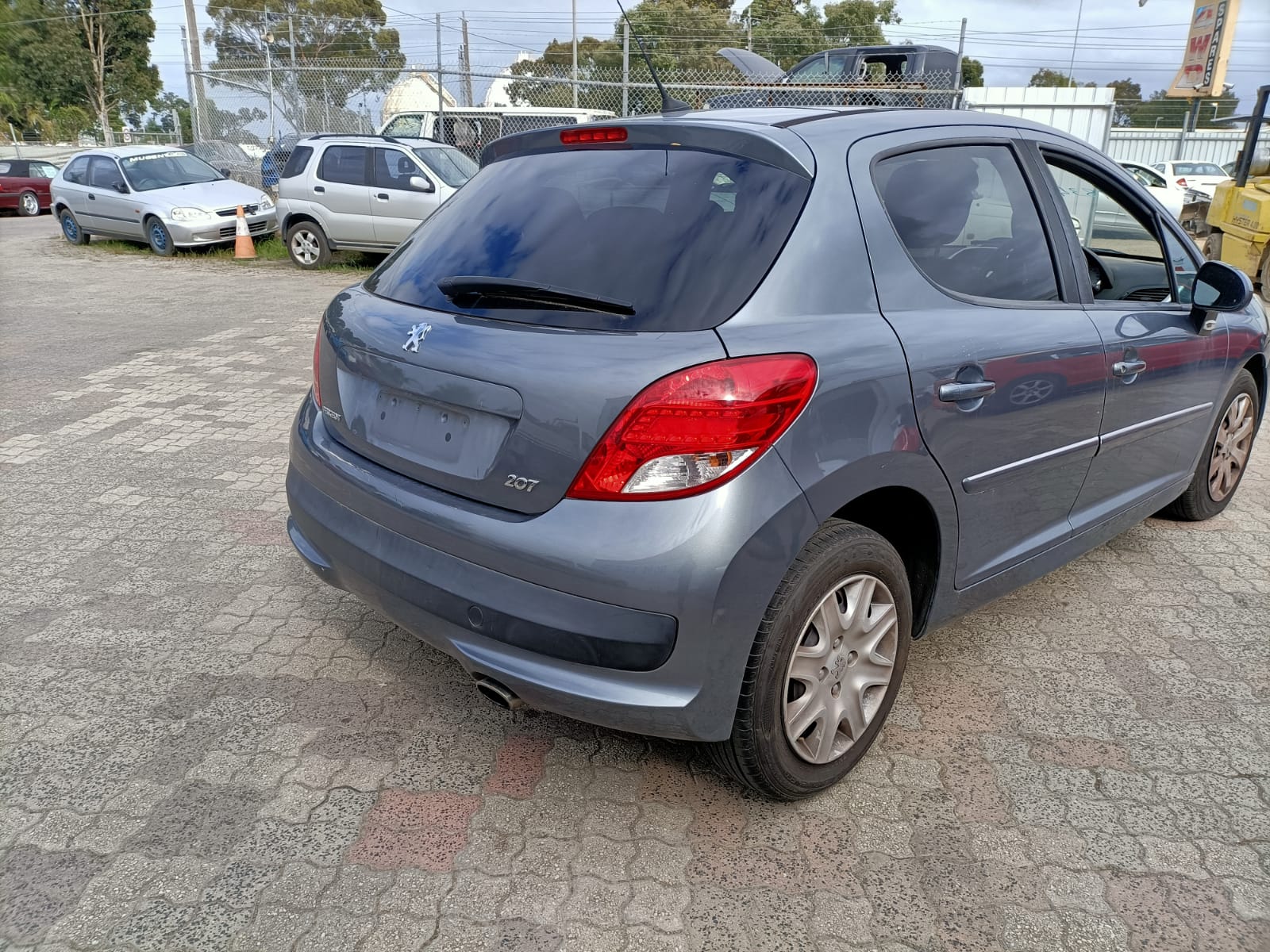 2010 PEUGEOT 207 A7, HATCH/WAGON, XR/XT, MANUAL FOLD, 03/07-12/12 8149ZH RIGHT DOOR MIRROR