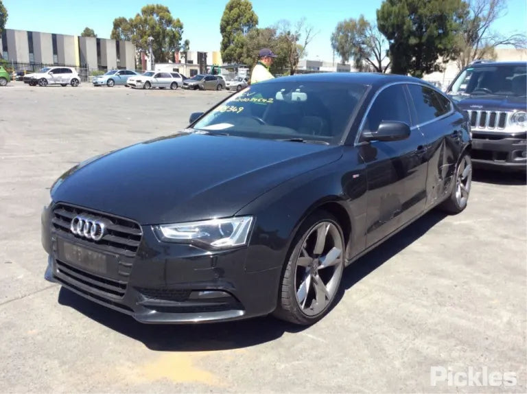 2013 AUDI A5/S5 8T, FRONT (CENTRE), W/ SUNROOF KNOB CONTROL TYPE, BEIGE, 10/11-11/16 8T0947111B  COURTESY LIGHT