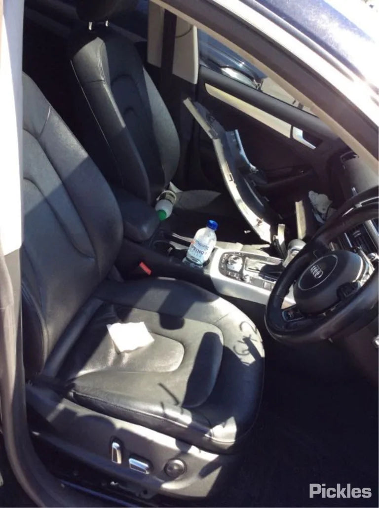 2013 AUDI A5/S5 8T, FRONT (CENTRE), W/ SUNROOF KNOB CONTROL TYPE, BEIGE, 10/11-11/16 8T0947111B  COURTESY LIGHT