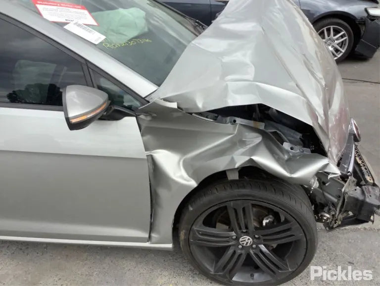 2016 VOLKSWAGEN GOLF GEN 7, HATCH, STANDARD, TRENDLINE/COMFORTLINE, NON LED TYPE, NON TINTED TYPE, 03/13-03/17 5G0945096M RIGHT TAILLIGHT