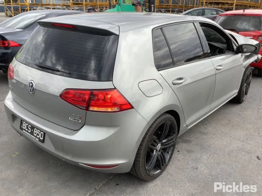Wrecking 2016 VOLKSWAGEN GOLF for Used Parts VW0749