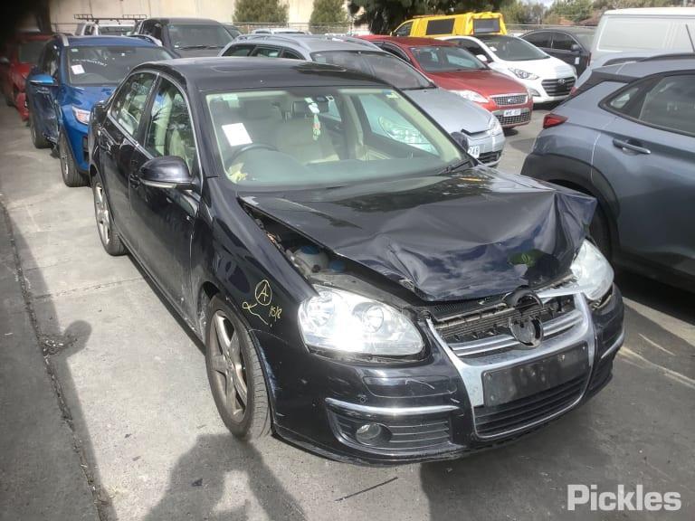 2010 VOLKSWAGEN JETTA REINFORCEMENT, 1KM, 02/06-07/11  F BAR REINFORC BRACK