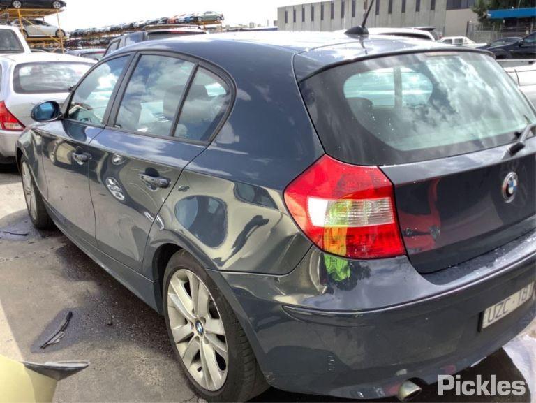 2006 BMW 1 SERIES FRONT, W/ SUNROOF BUTTONS TYPE, E87, HATCH, 10/04-09/11 61319225523 COURTESY LIGHT