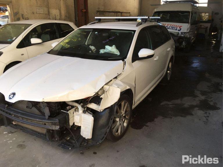 2018 SKODA OCTAVIA DISPLAY UNIT, NE, 09/13-09/20  RADIO CD DVD SAT TV