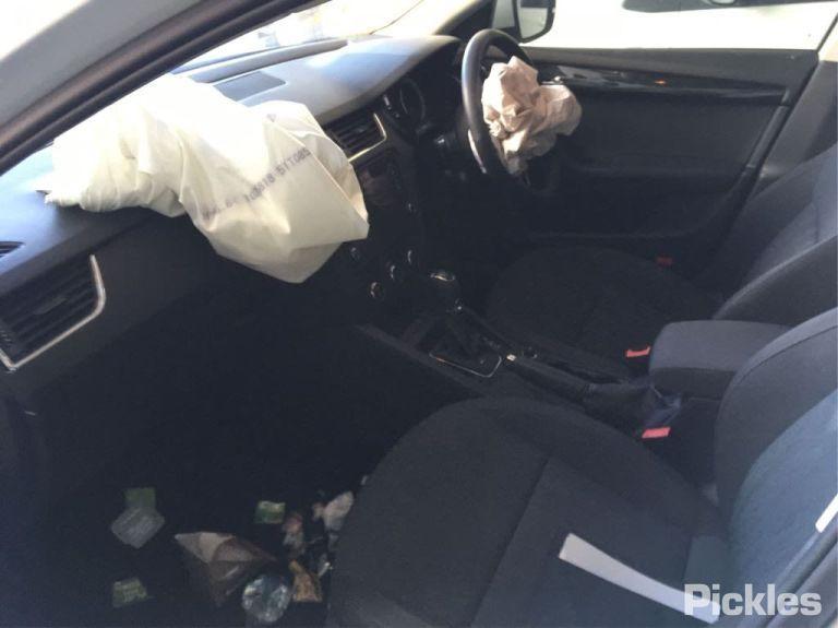 2018 SKODA OCTAVIA DISPLAY UNIT, NE, 09/13-09/20  RADIO CD DVD SAT TV