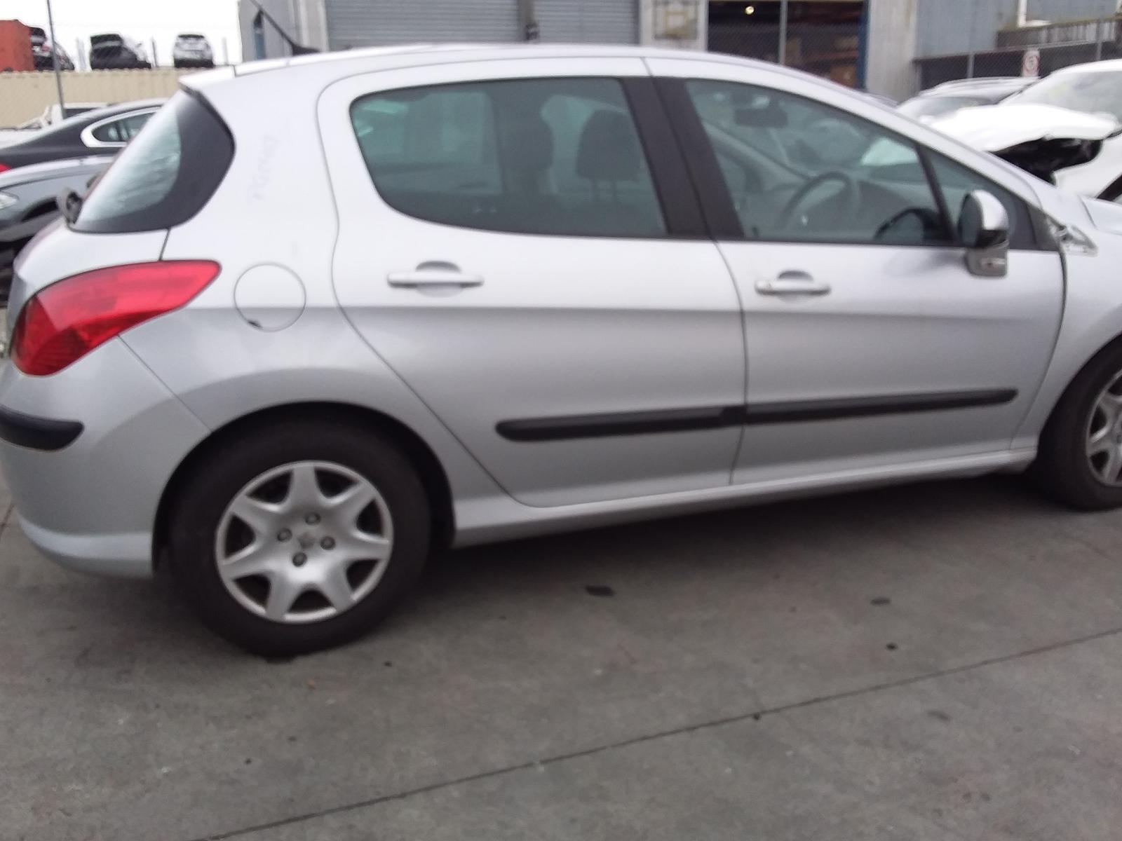 2009 PEUGEOT 308 LH FRONT, ASSY (BELT AND STALK), HATCH/WAGON, T7, 09/07-12/13 8975K6 SEAT BELT STALK