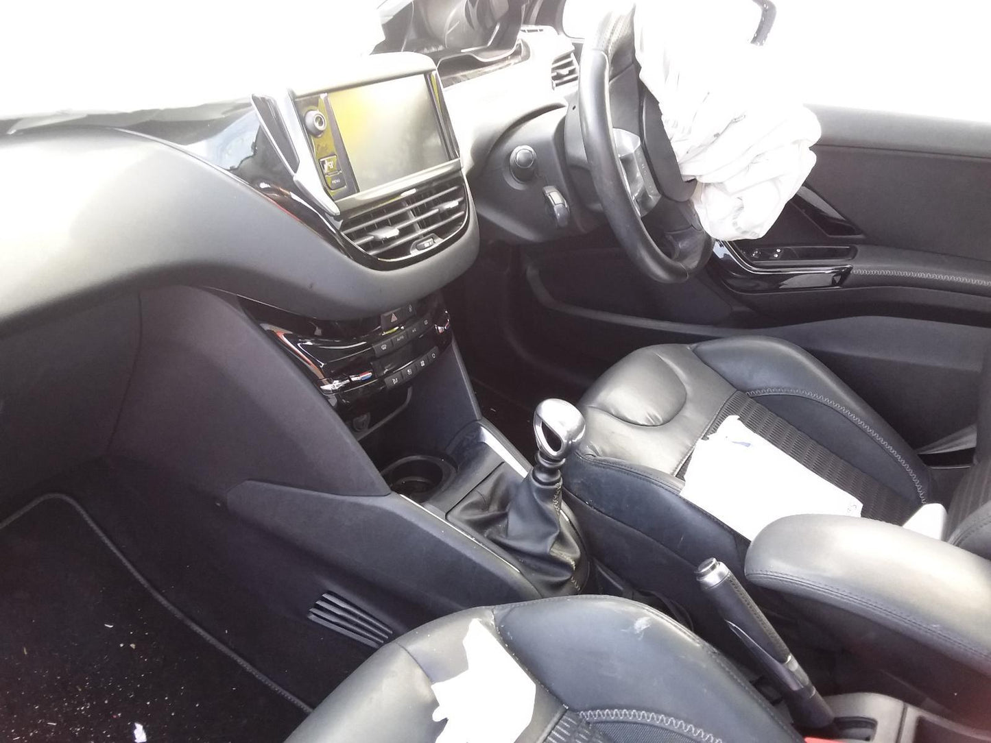 Wrecking 2012 PEUGEOT 208 for Used Parts PG0468