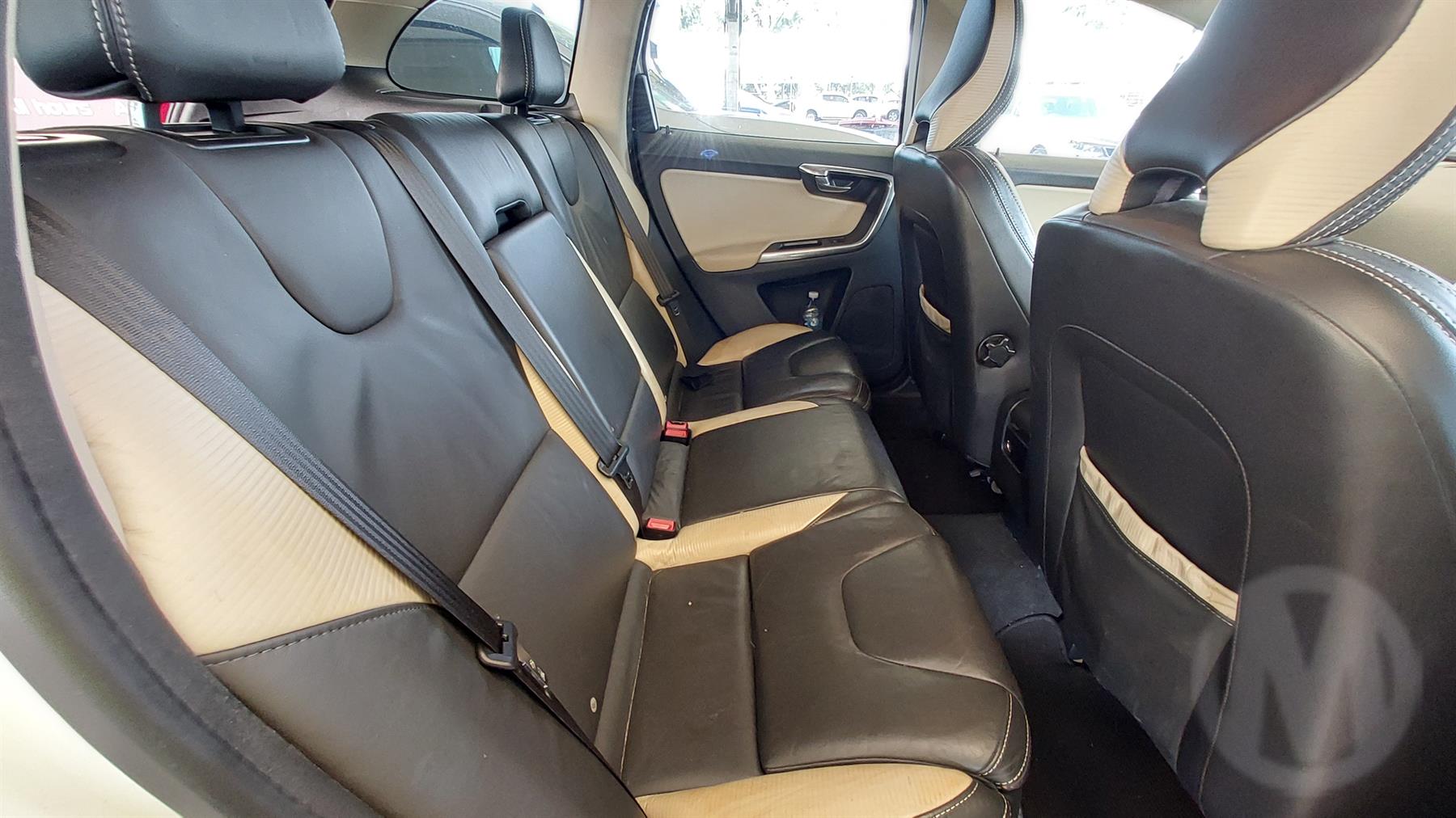 2012 VOLVO XC60 DIESEL, 2.4, D5244T15 (VIN DZ82), TWIN TURBO, DZ, 07/11-04/17  ENGINE