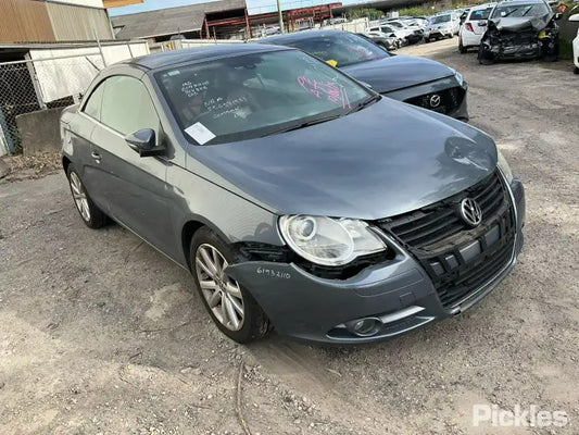 Wrecking 2009 VOLKSWAGEN EOS for Used Parts VW1605