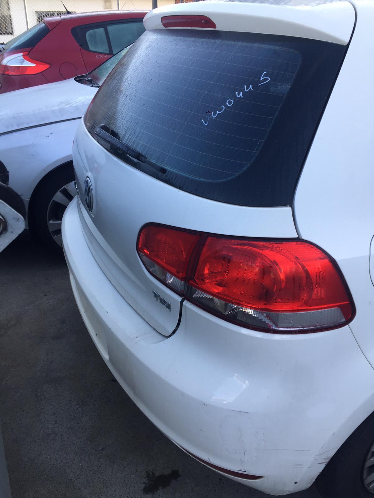 2012 VOLKSWAGEN GOLF KNEE, GEN 6, 12/08- 5K2880841D RIGHT AIRBAG