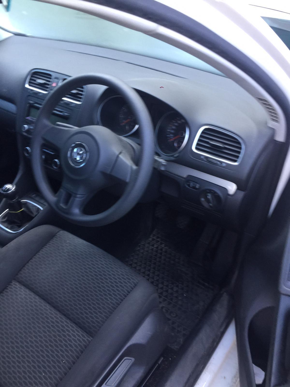 2012 VOLKSWAGEN GOLF STEERING WHEEL, HATCH, GEN 6, 12/08-03/13 5K0880201AA RIGHT AIRBAG