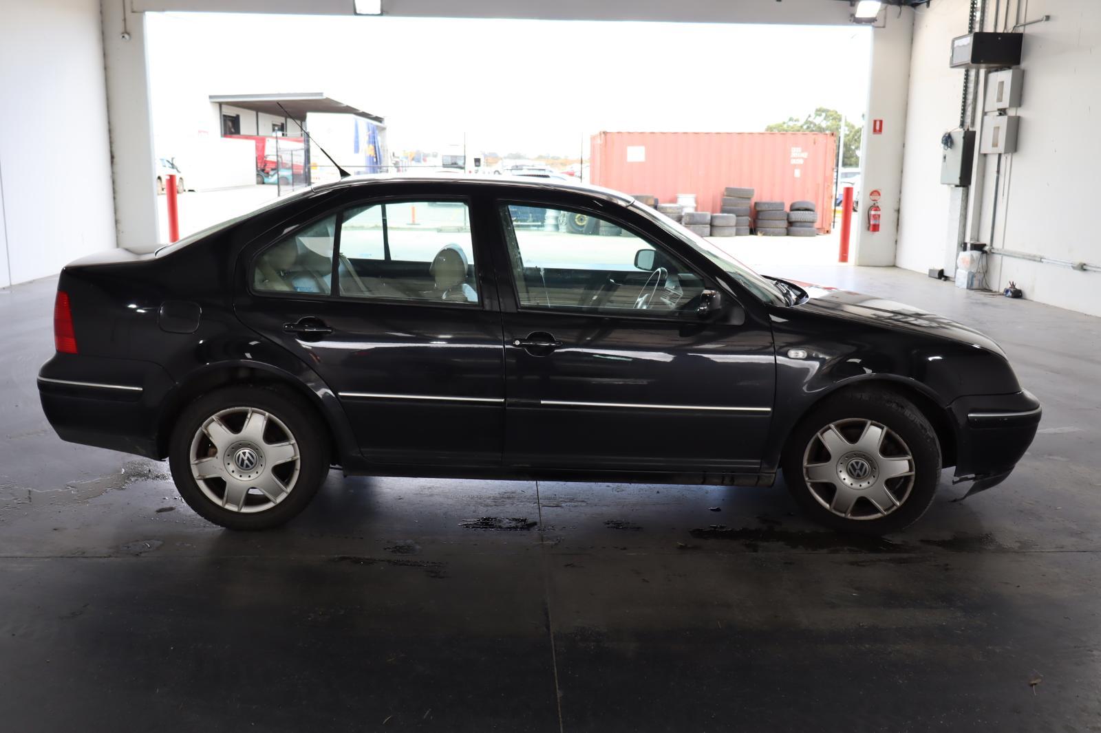 2002 VOLKSWAGEN BORA 1J, MODULE P/N 1C0907379J, 12/99-12/05 1J0698417A ABS PUMP MODULATOR