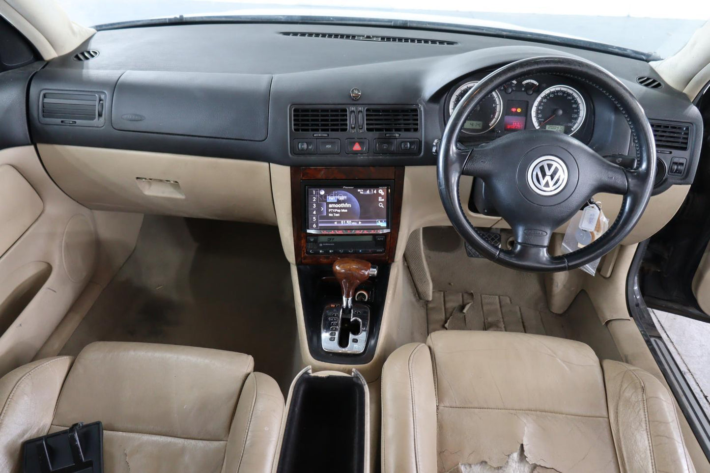 2002 VOLKSWAGEN BORA 1J, 12/99-12/05 1J5833056F RIGHT REAR DOOR SLIDING