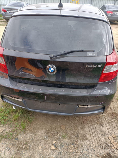 2007 BMW 1 SERIES E87, HATCH, 10/04-01/07 63126924487 RIGHT HEADLAMP