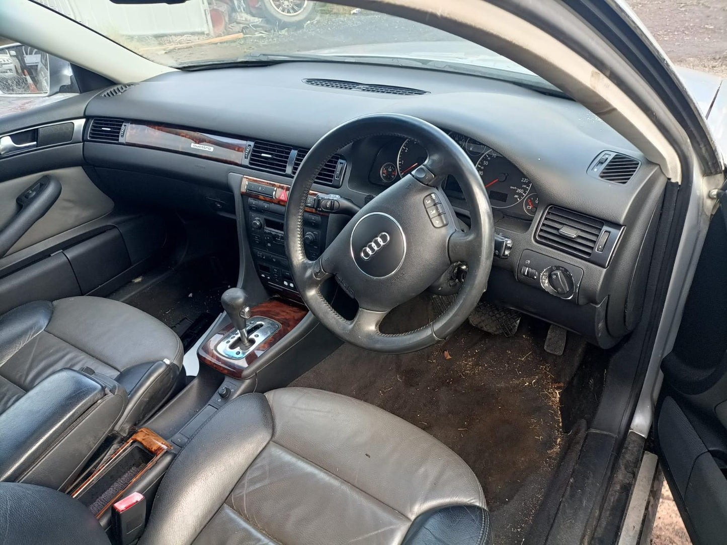 2003 AUDI A6 C5, FRONT, W/ SUNROOF TYPE, 01/02-12/05 4B0947303K COURTESY LIGHT