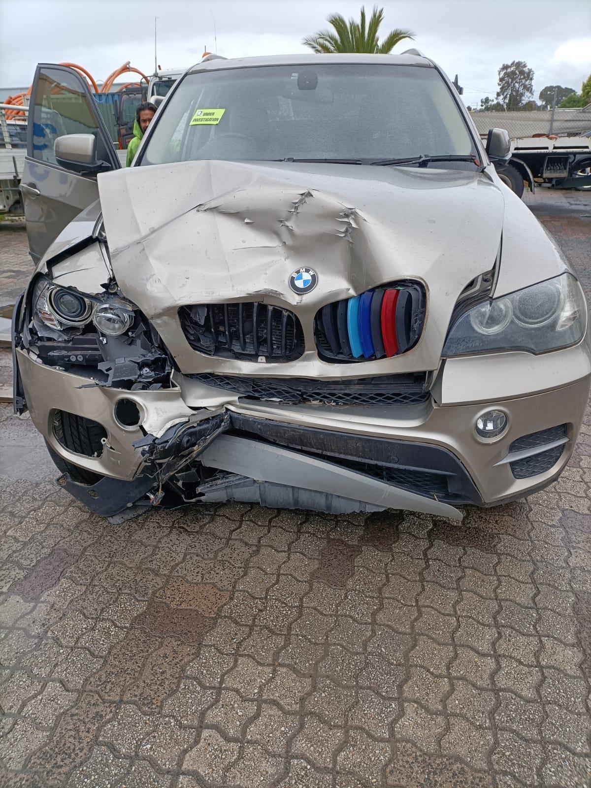 2010 BMW X5 FRONT, W/ SUNROOF BUTTONS TYPE, E70, 03/07-08/13 63316962011 COURTESY LIGHT