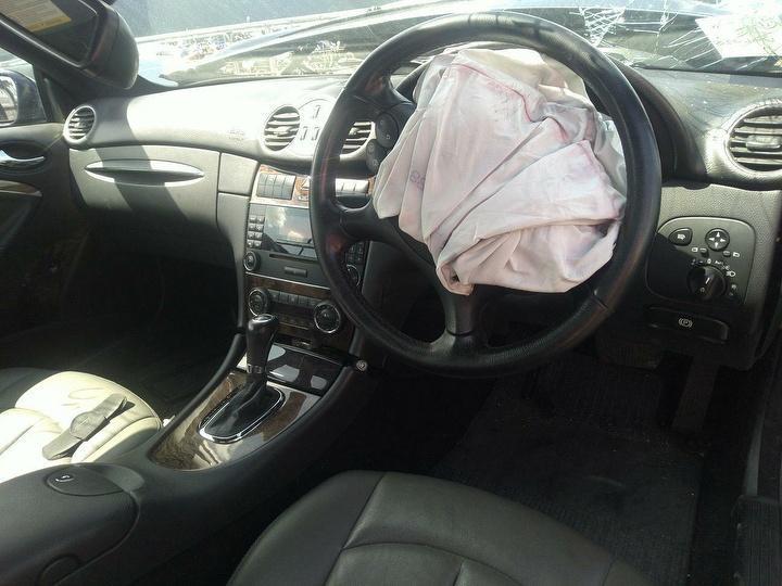 2006 MERCEDES CLK LEFT FRONT DOOR LOCK, W/ KEYLESS START TYPE (4 WIRES), C209/A209, 06/02-06/09 A2097200335 DOOR BOOT GATE LOCK