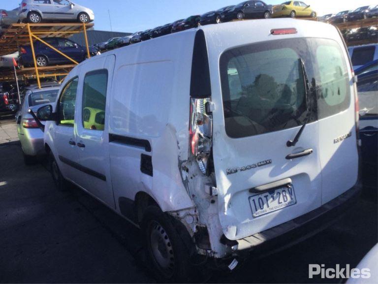 Wrecking 2013 RENAULT KANGOO for Used Parts RN0514