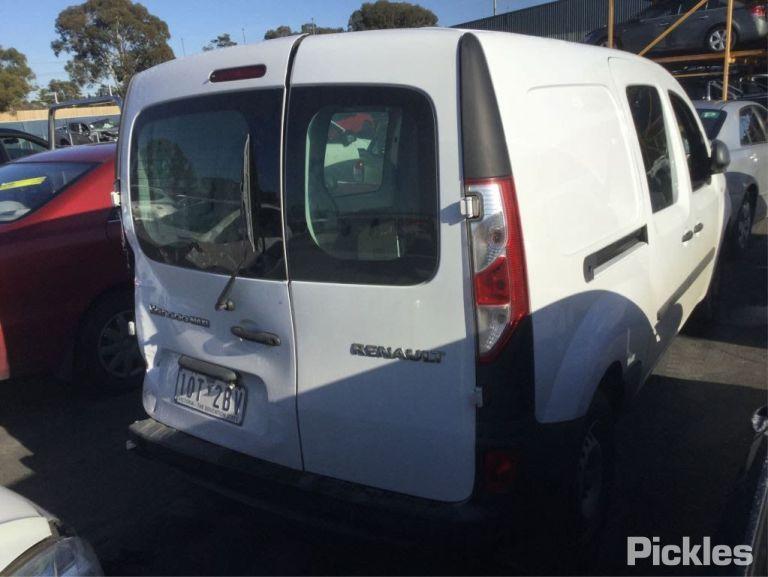 Wrecking 2013 RENAULT KANGOO for Used Parts RN0514