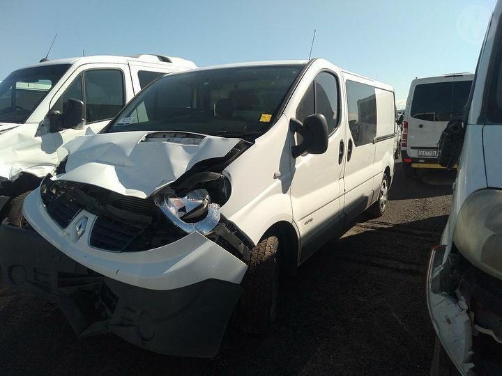 Wrecking 2013 RENAULT TRAFIC for Used Parts RN0499