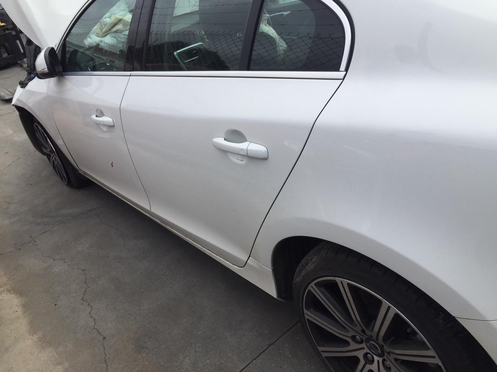 2015 VOLVO S60/V60 Mk2, 12/10-12/18 39826636 COURTESY LIGHT