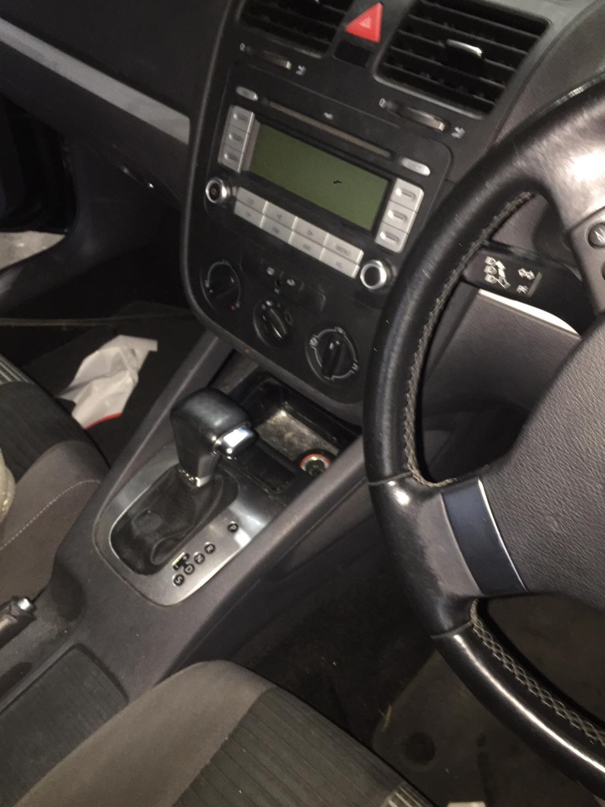 2009 VOLKSWAGEN GOLF STEERING WHEEL, GEN 5, 07/04-02/09 1K0880201CB RIGHT AIRBAG