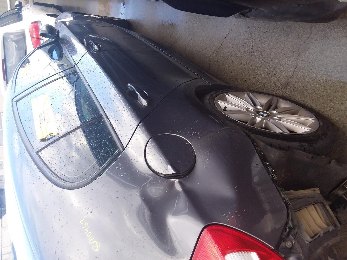 2006 BMW 1 SERIES E87, HATCH, 10/04-12/11 41517191011 LEFT FRONT DOOR