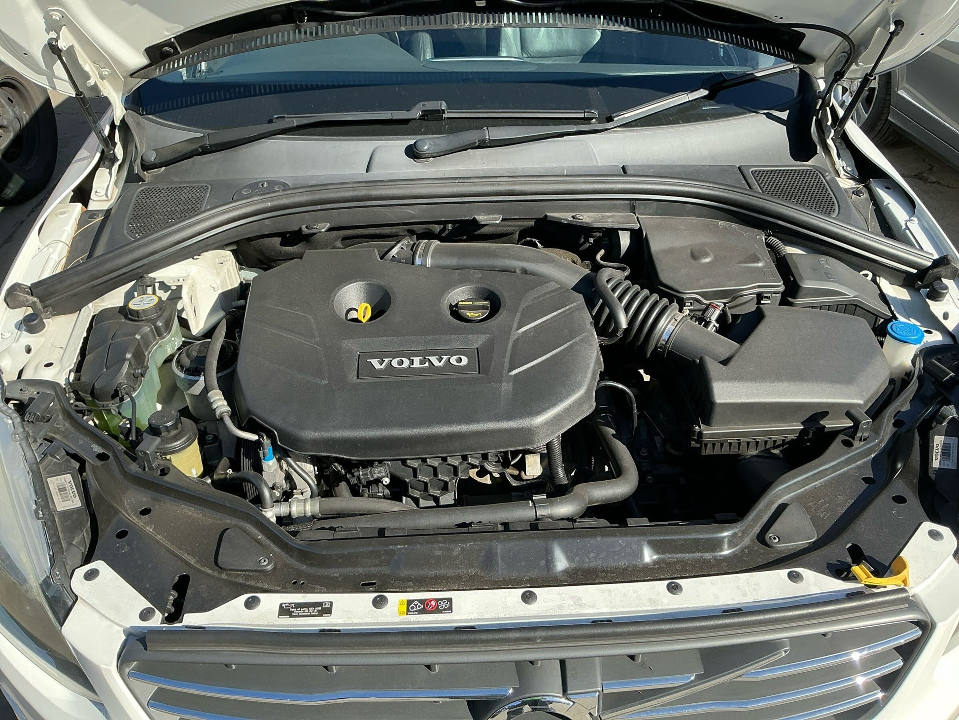 Wrecking 2014 VOLVO XC60 for Used Parts VO1633