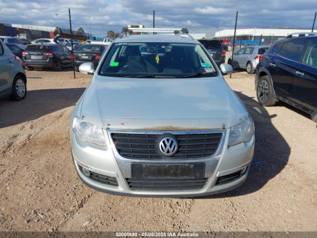 Wrecking 2009 VOLKSWAGEN PASSAT for Used Parts VW1651