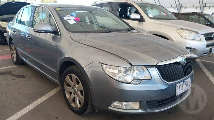2013 SKODA SUPERB PETROL, 3T, 03/09-12/15 3T2920841J INSTRUMENTCLUSTER