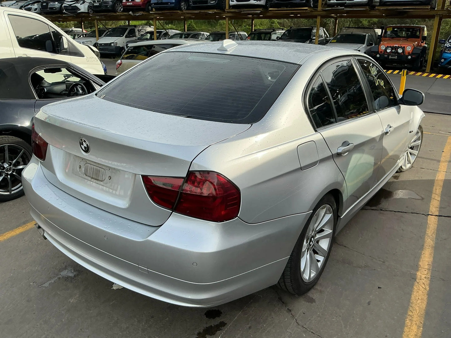 Wrecking 2011 BMW 3 SERIES for Used Parts BM1749
