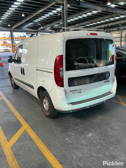 Wrecking 2017 FIAT DOBLO for Used Parts FI1744